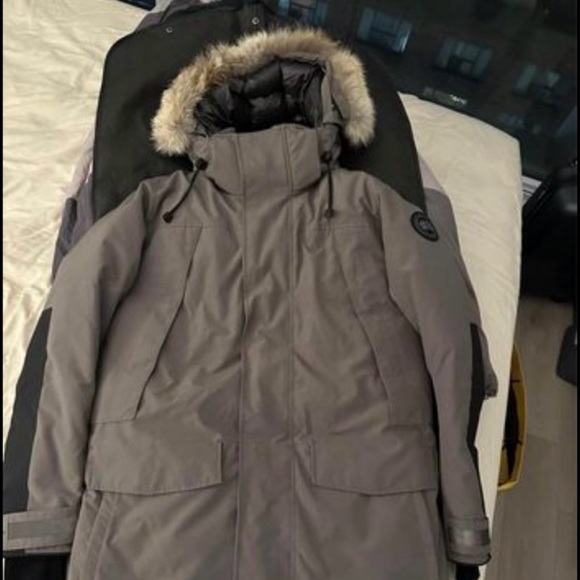 Canada Goose Parka Jacket - Picture 1 of 6
